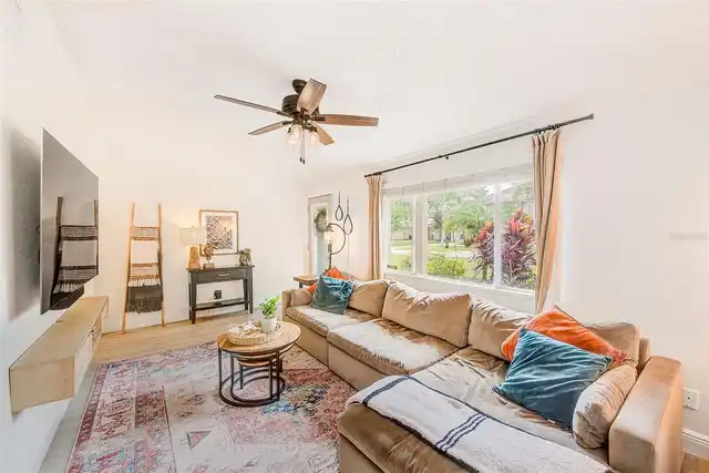 Listing Photo 7
