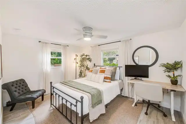 Listing Photo 17
