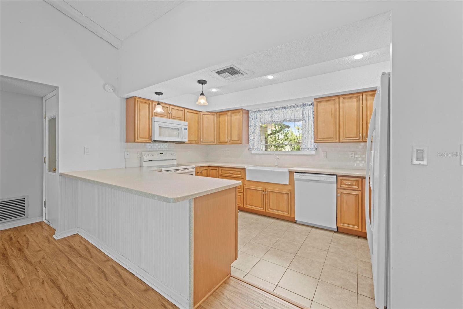 Listing Photo 15