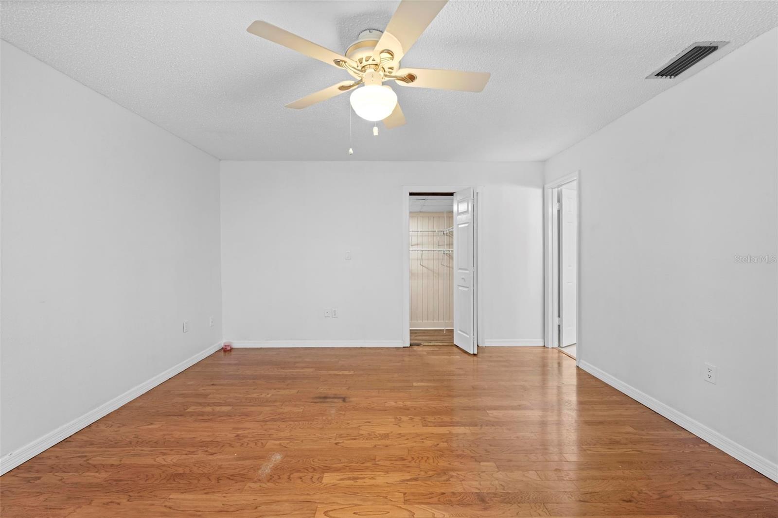 Listing Photo 42
