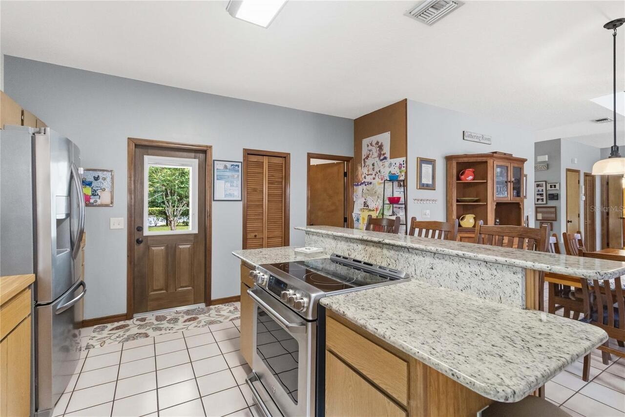 Listing Photo 17