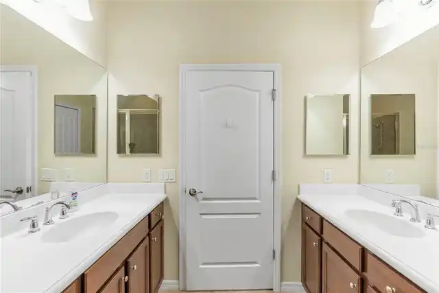 Listing Photo 14