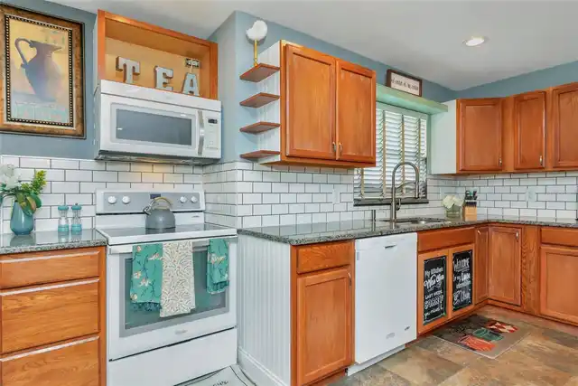 Listing Photo 15