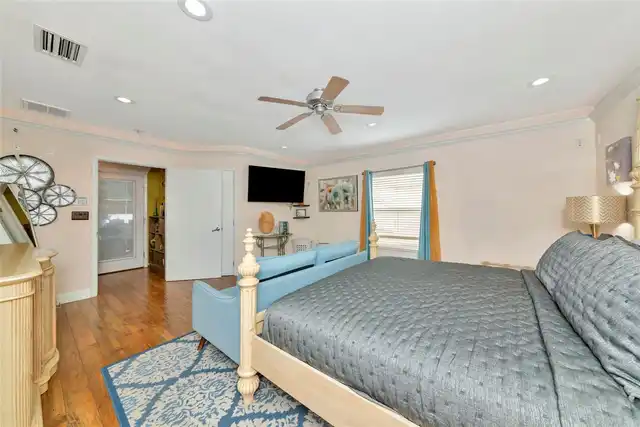 Listing Photo 23