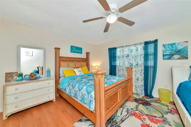 Listing Photo 34