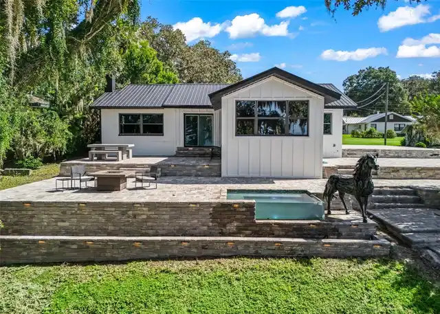 Ocklawaha Real Estate