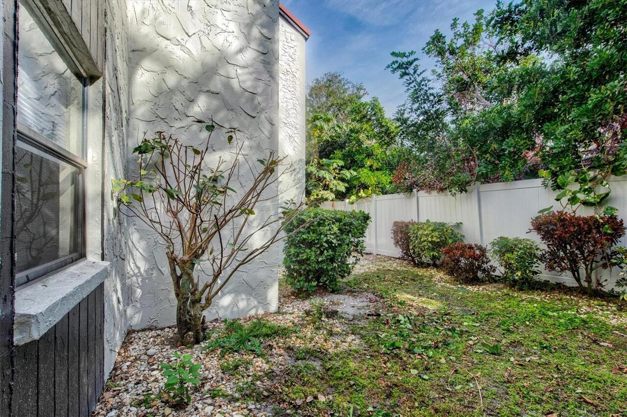 Listing Photo 14