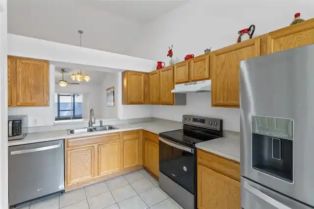Listing Photo 8