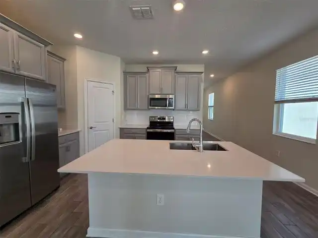 Listing Photo 13