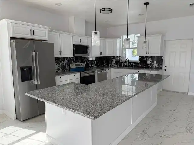 Listing Photo 7