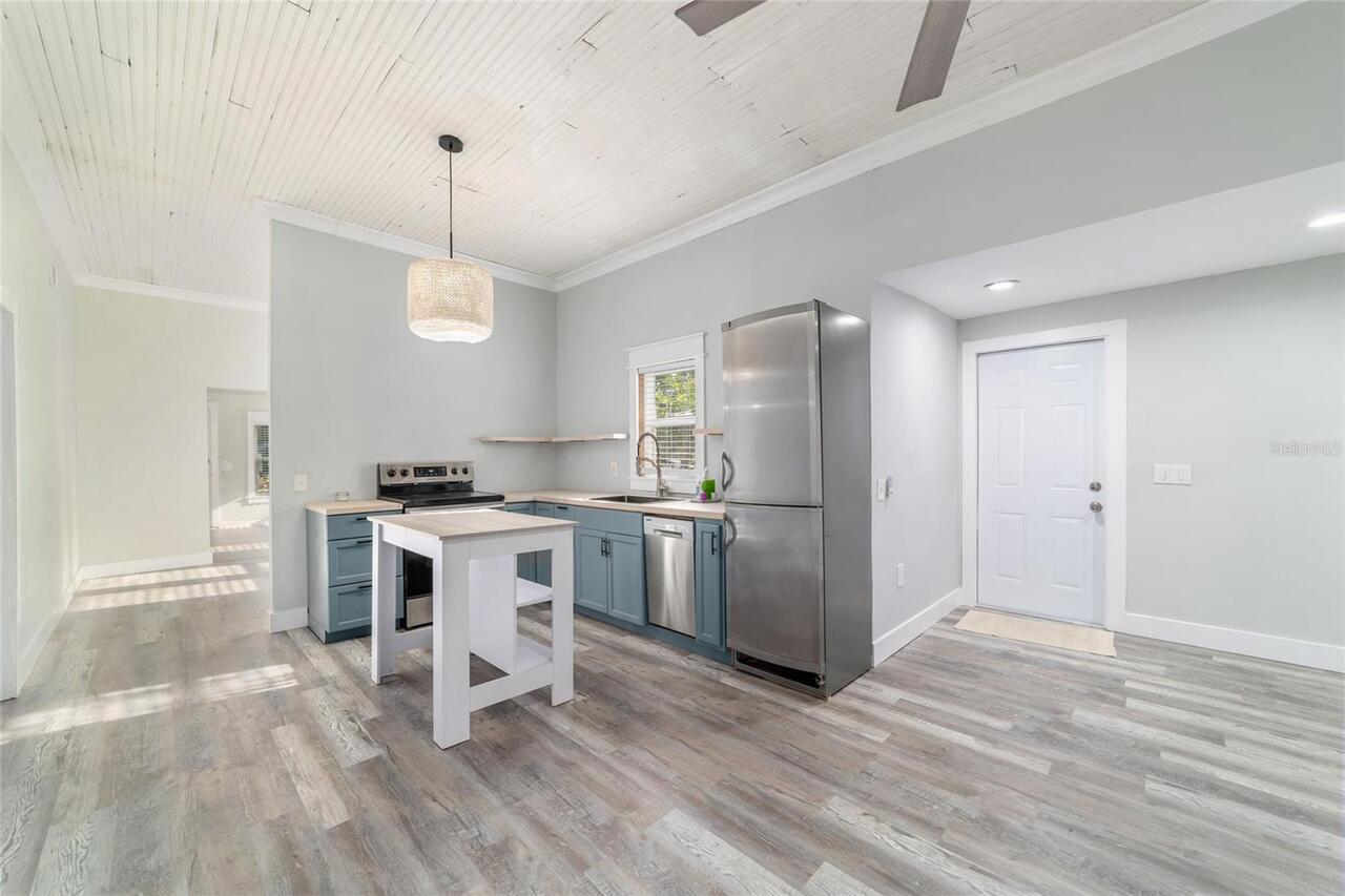 Listing Photo 18