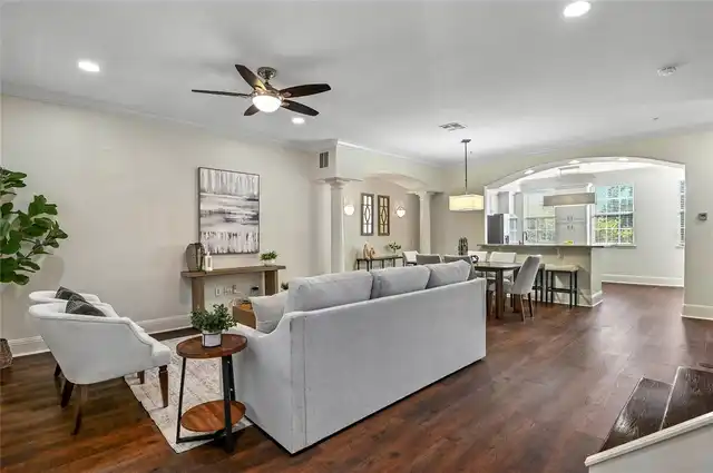 Listing Photo 8