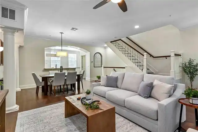 Listing Photo 10