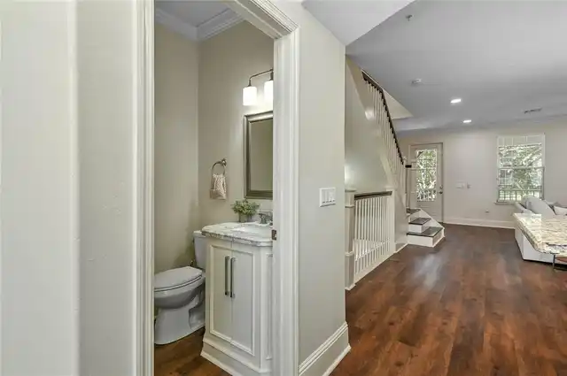 Listing Photo 19