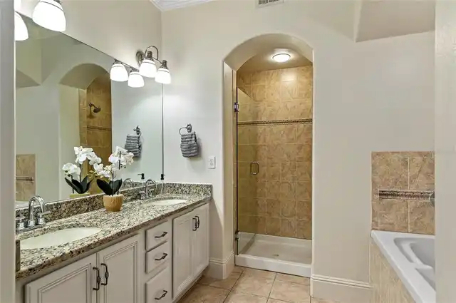 Listing Photo 23