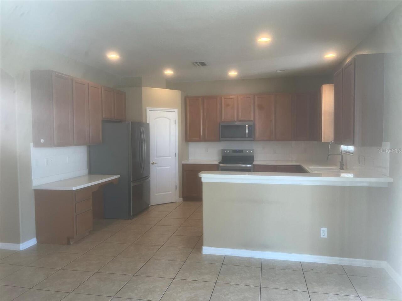 Listing Photo 10