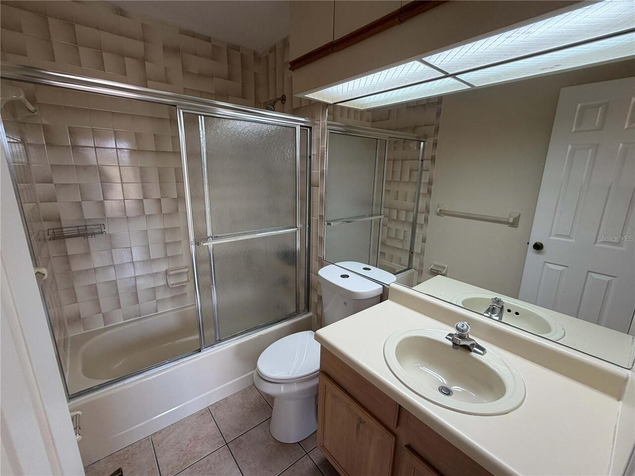 Listing Photo 11