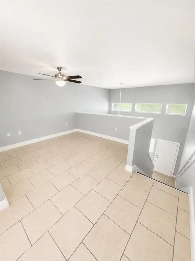 Listing Photo 12