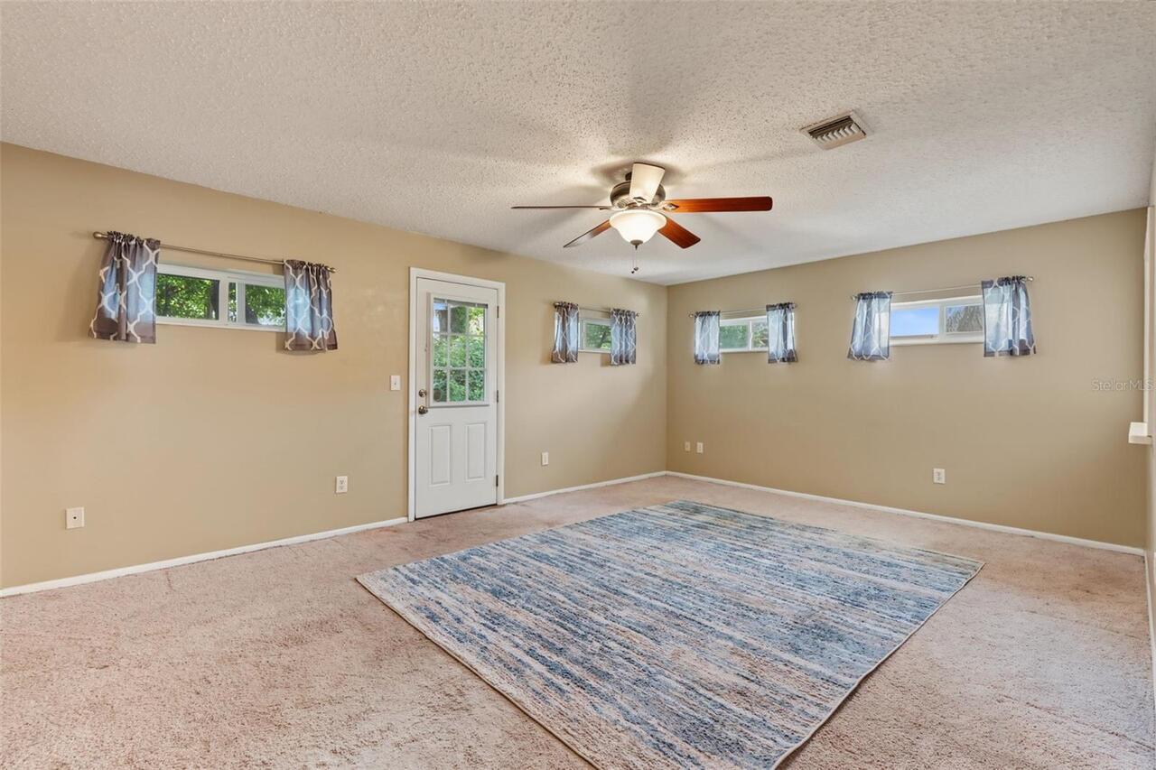 Listing Photo 25