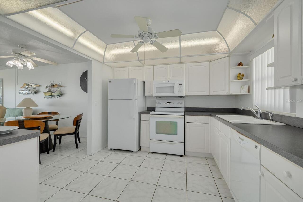Listing Photo 17