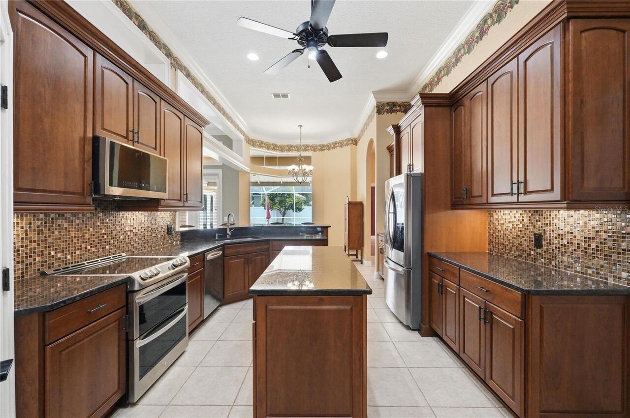 Listing Photo 16