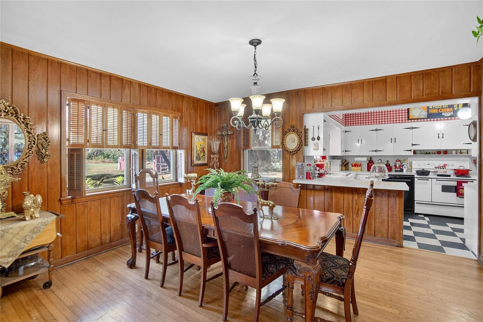 Listing Photo 8