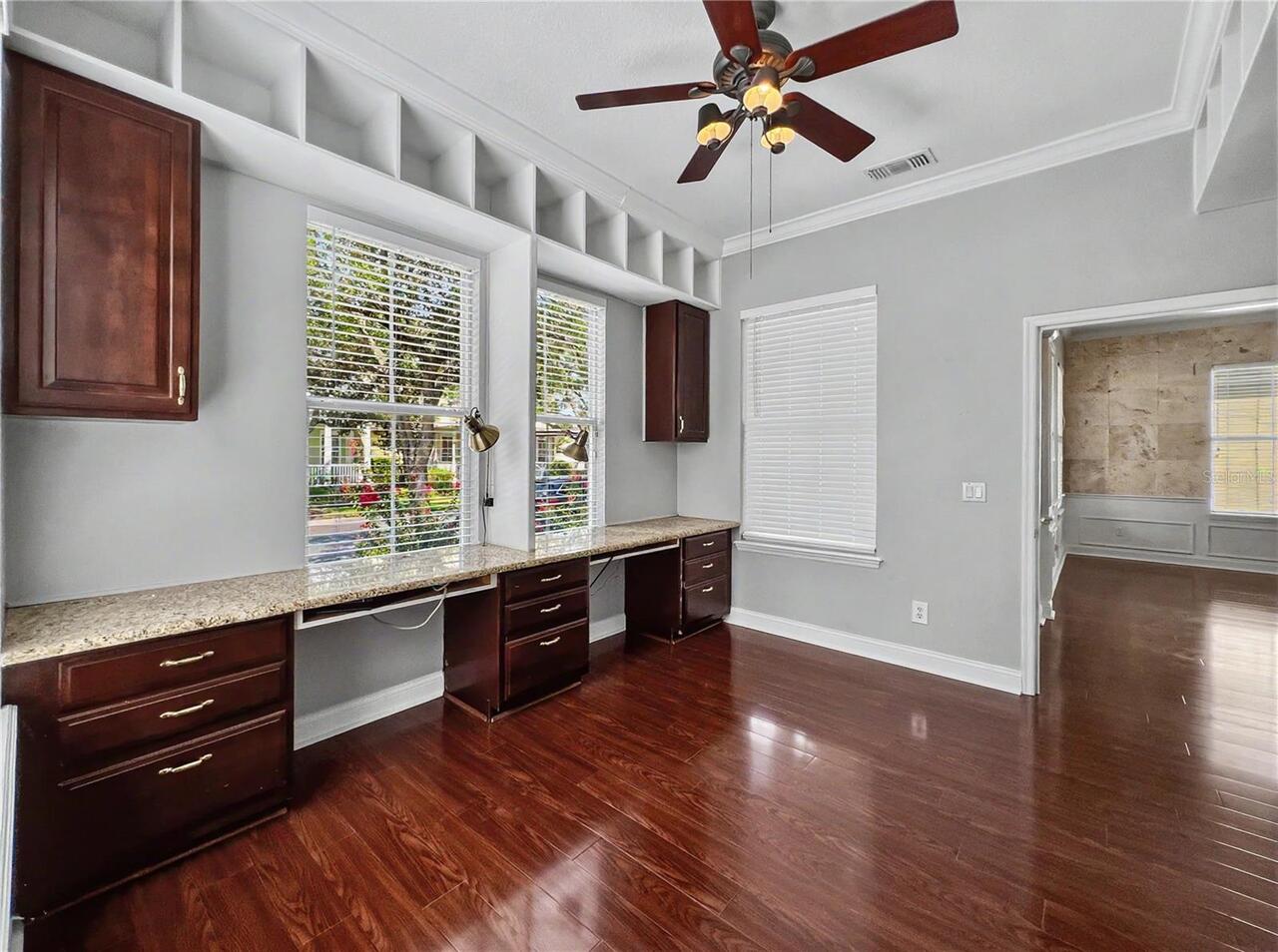 Listing Photo 11