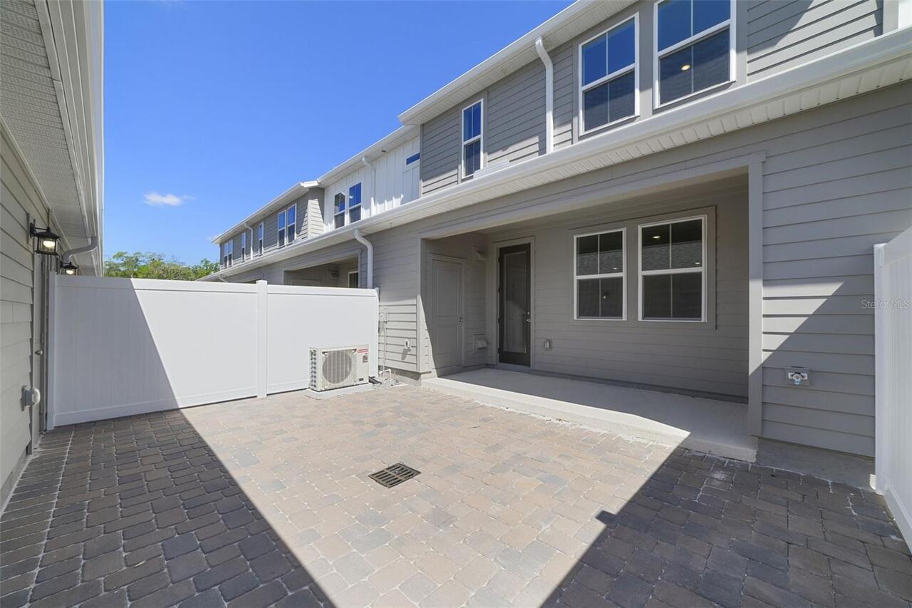 Listing Photo 16