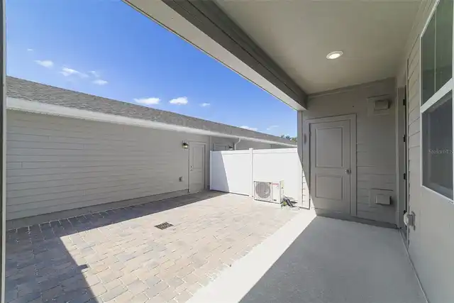 Listing Photo 15