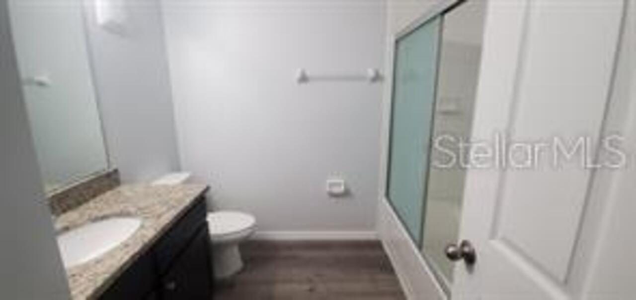 Listing Photo 12