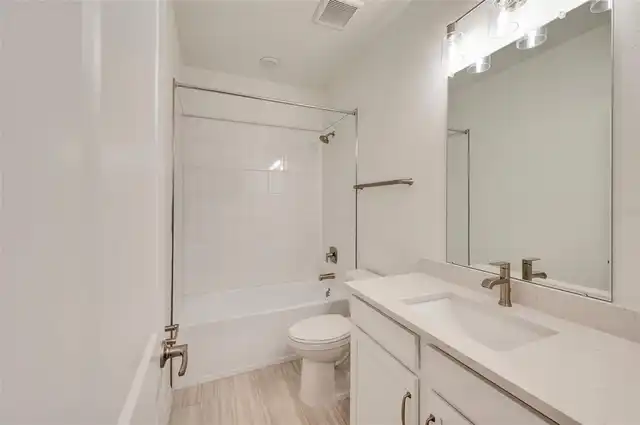 Listing Photo 25
