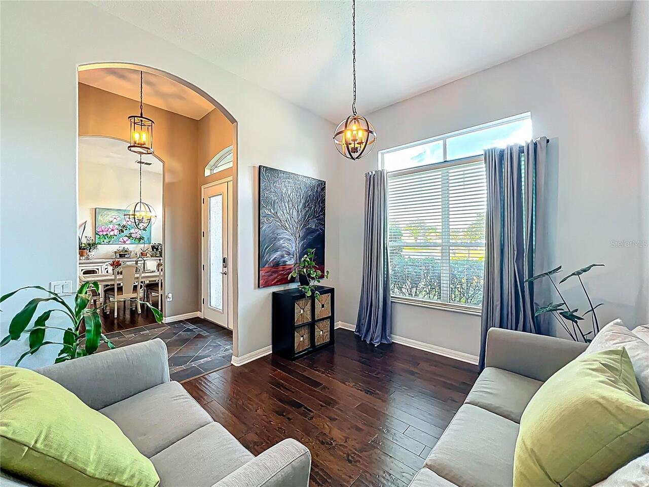 Listing Photo 8