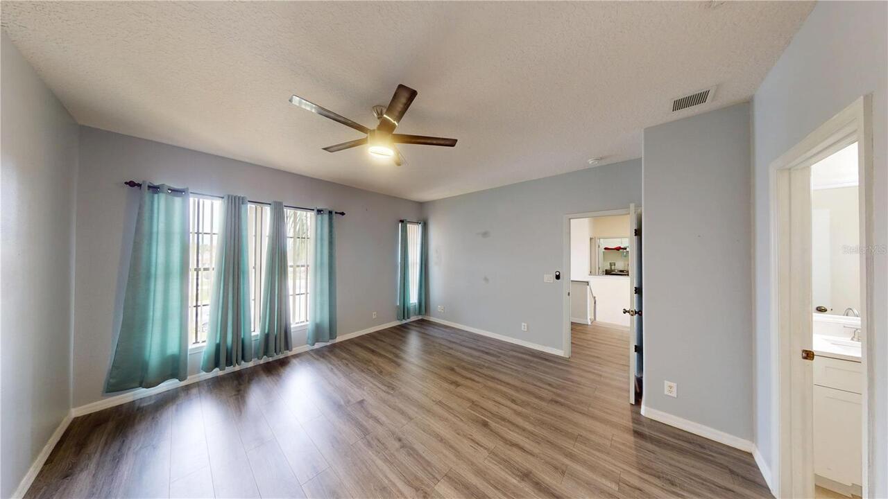 Listing Photo 14