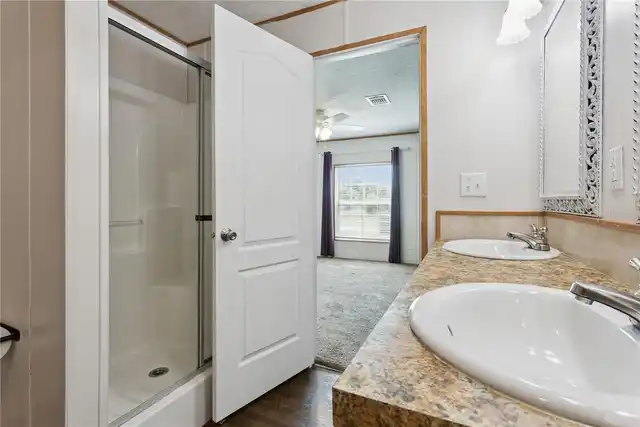 Listing Photo 23