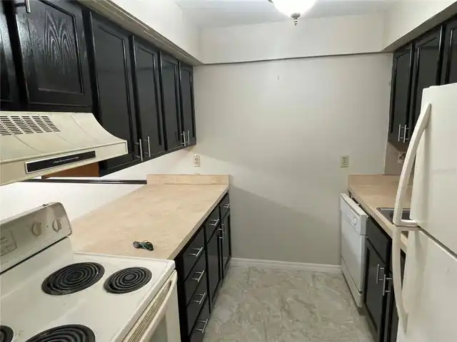 Listing Photo 7