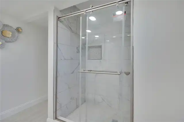Listing Photo 20