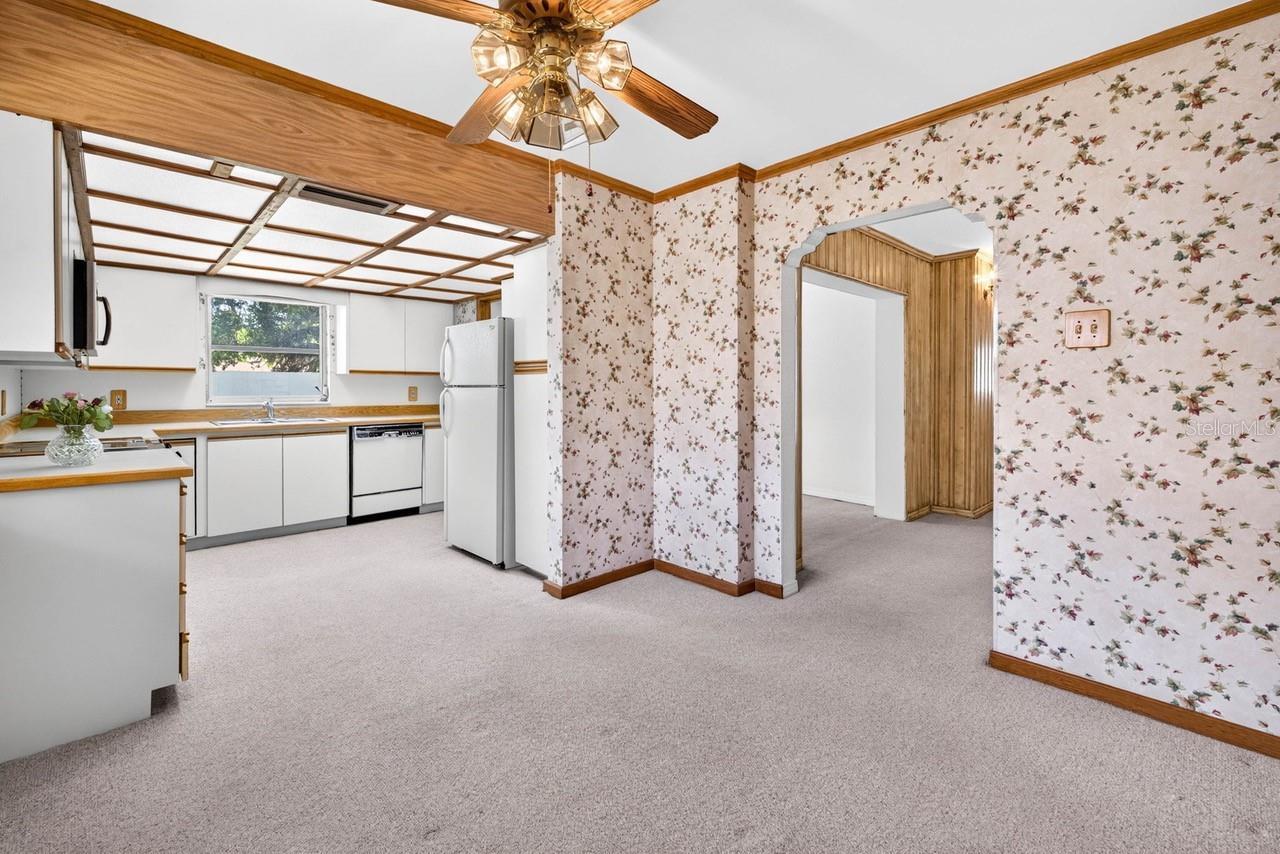 Listing Photo 11