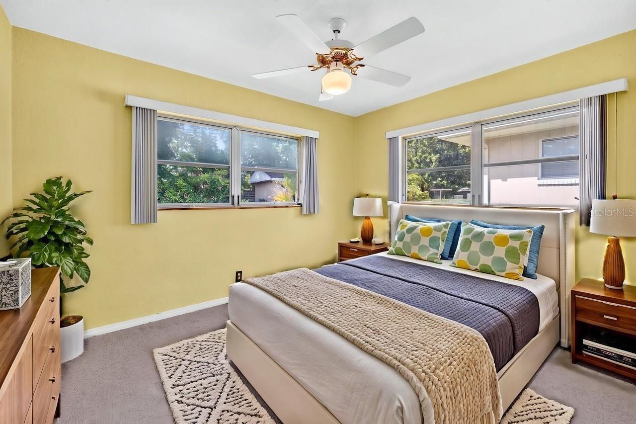 Listing Photo 12