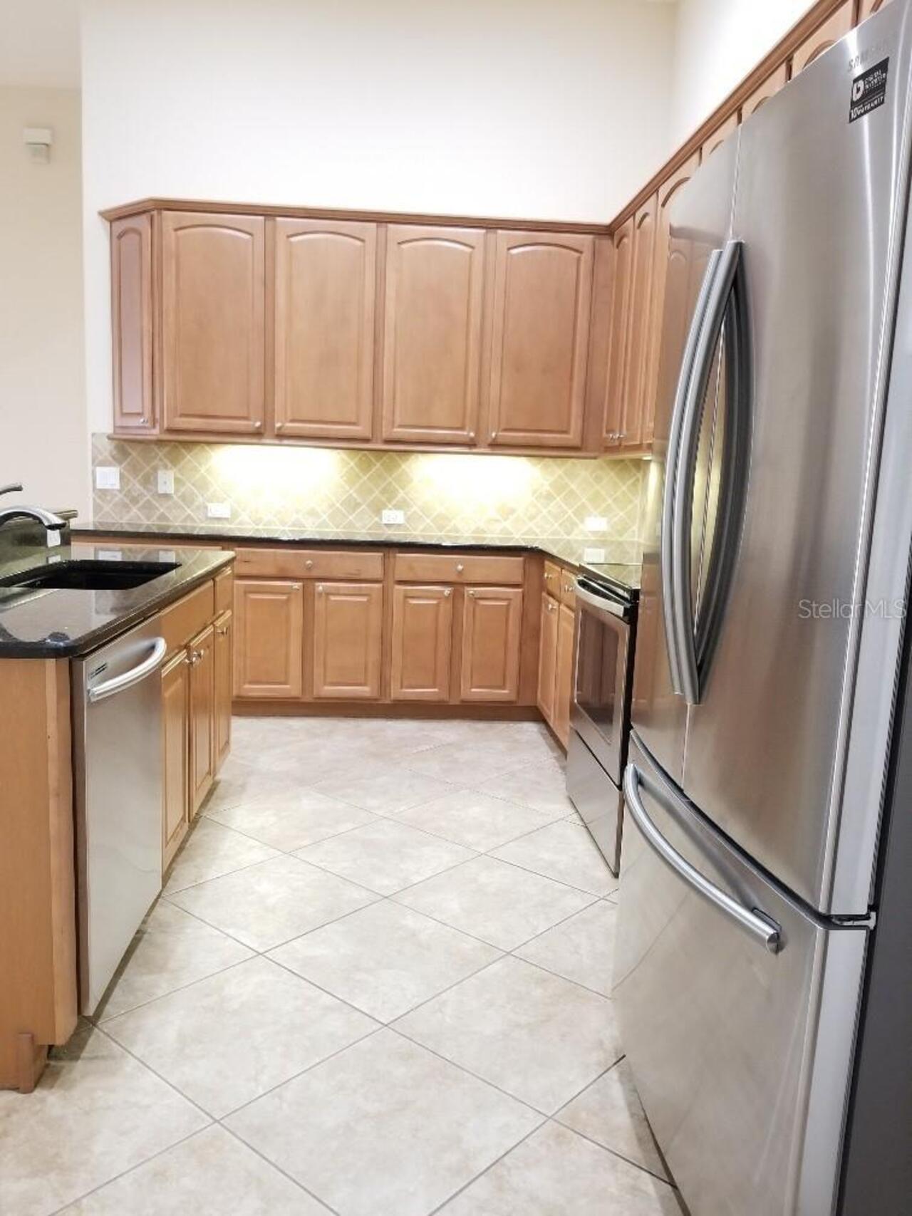Listing Photo 8