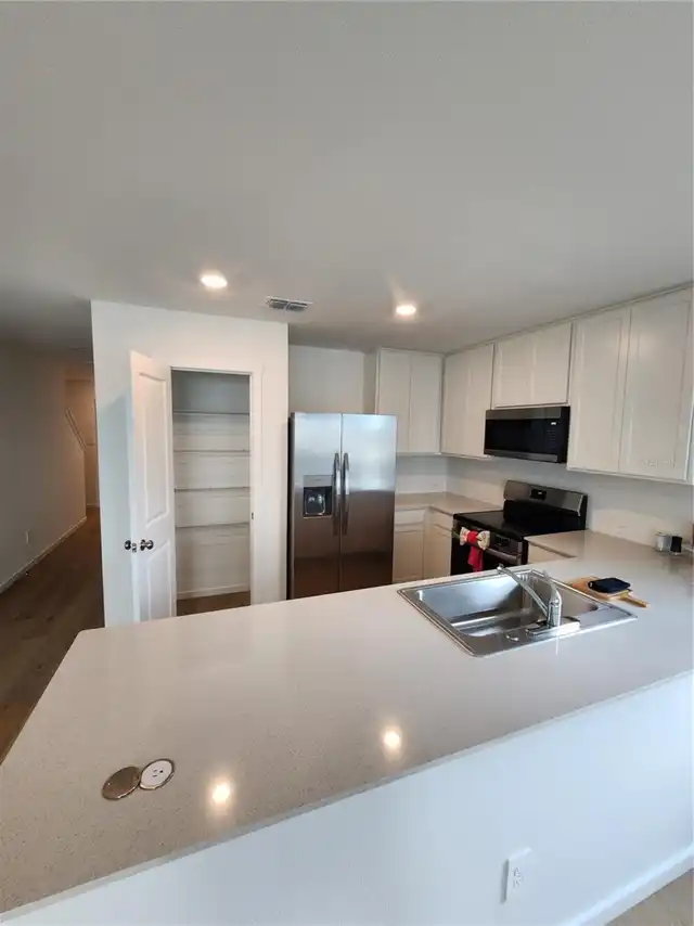 Listing Photo 7