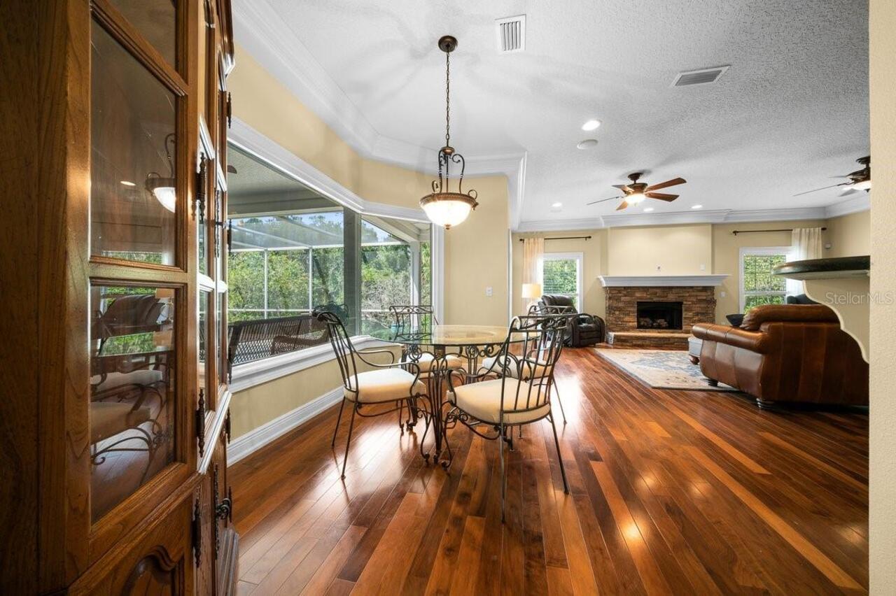 Listing Photo 17