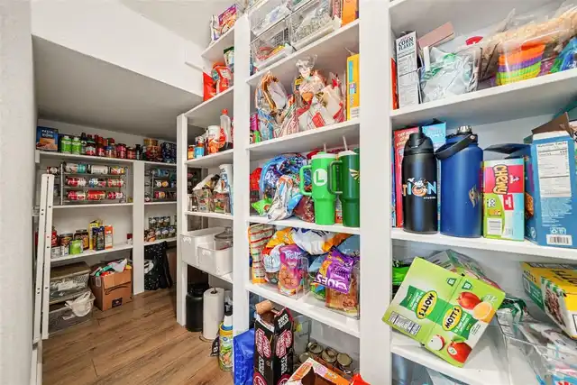 Listing Photo 18