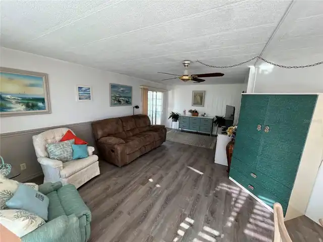 Listing Photo 17