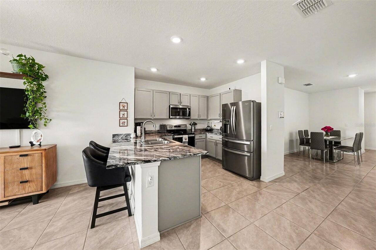 Listing Photo 8