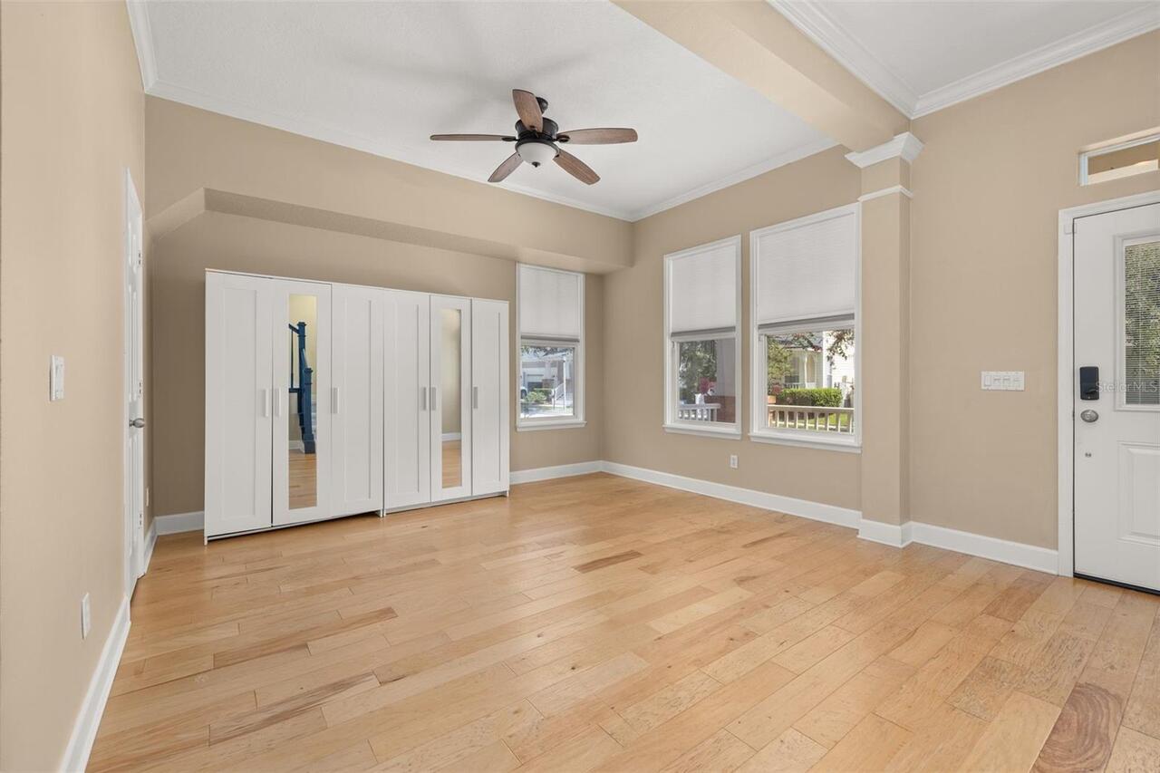 Listing Photo 9