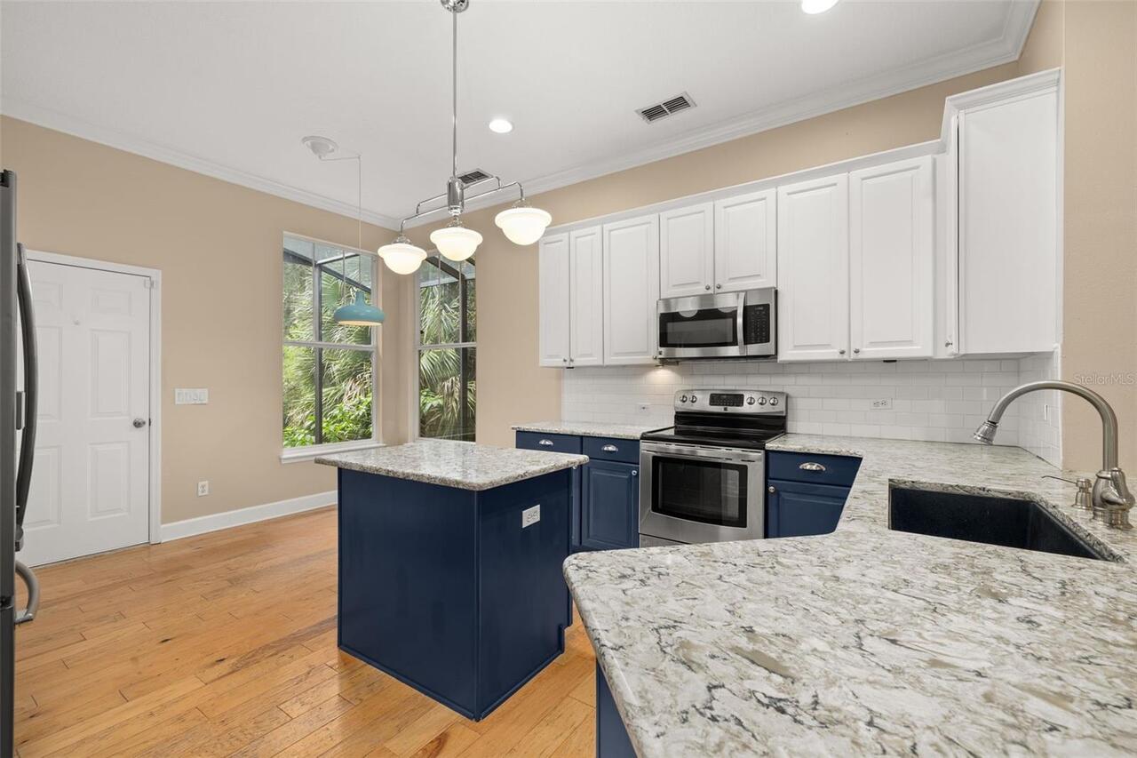 Listing Photo 17