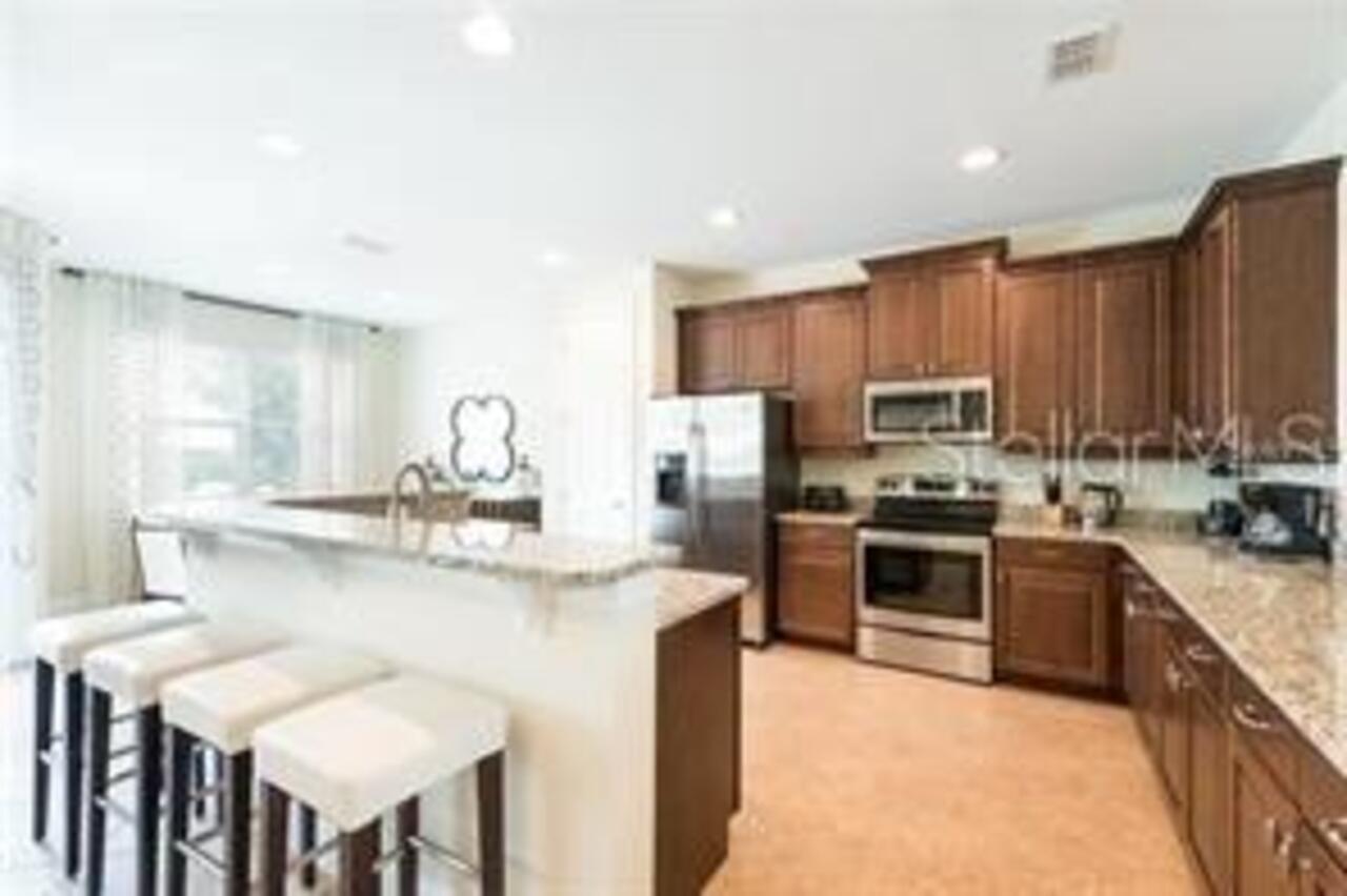 Listing Photo 9