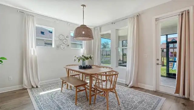 Listing Photo 8