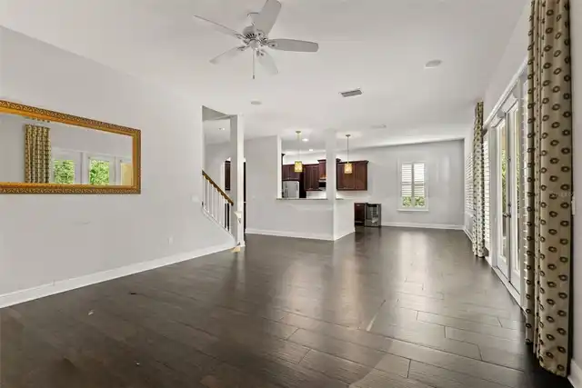 Listing Photo 14