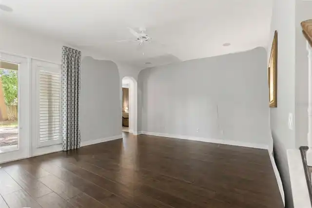 Listing Photo 16